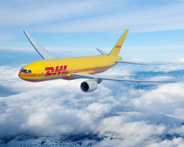 DHLݶ9B777-200LRװԻӽ