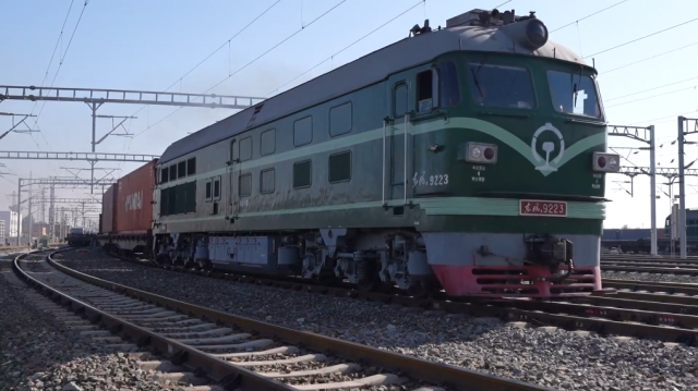 新疆霍尔果斯口岸通行中欧(中亚)班列累计突破5万列