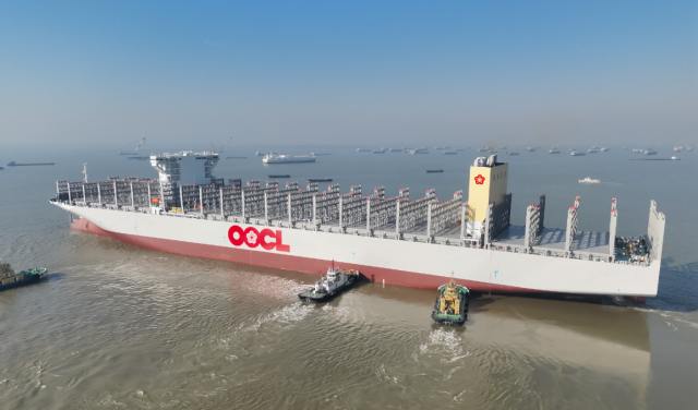 ������16000TEU��װ�䴬�����Ժ� ��ͨ�쳬���ͼ�װ�䴬ϵ��Բ���չ�