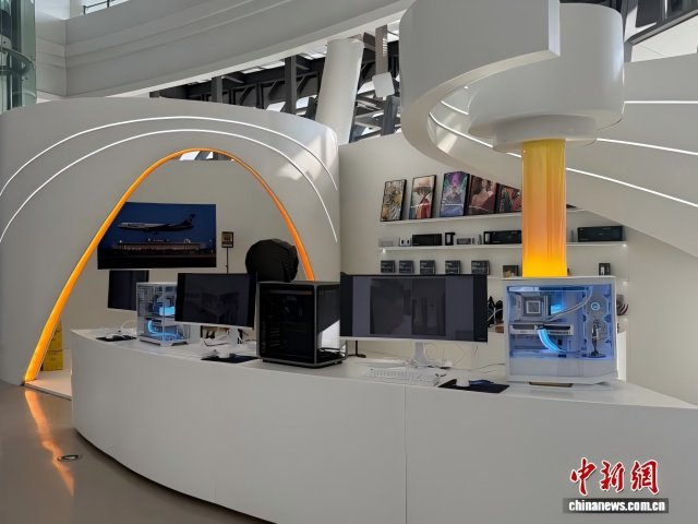 ���������ٿվ������� ��½�������򿪷�ǰ��