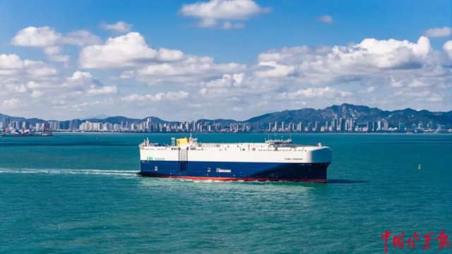 ������������һ��7000��˫ȼ���������䴬