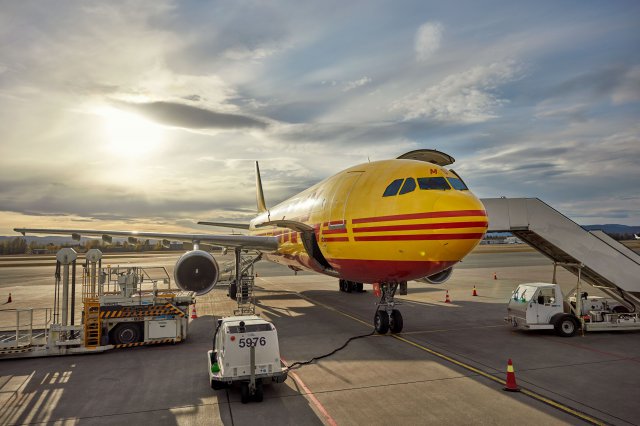 ������ŷ:DHL TRUCKAIR��ʽ���˷�������ٶ���ɱ�Ч��