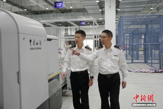 �����Ϻ�����������ʱ���� �����ǻ������硰����һ�ӡ�